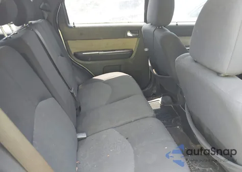 2009 Mercury Mariner I4 из США, поврежденный, VIN 4M2CU81769KJ01289